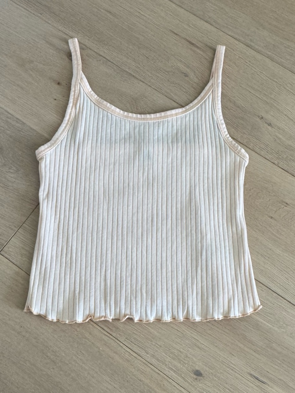 Old Navy Peach 🍑 Ribbed Spaghetti Strap Cami Small